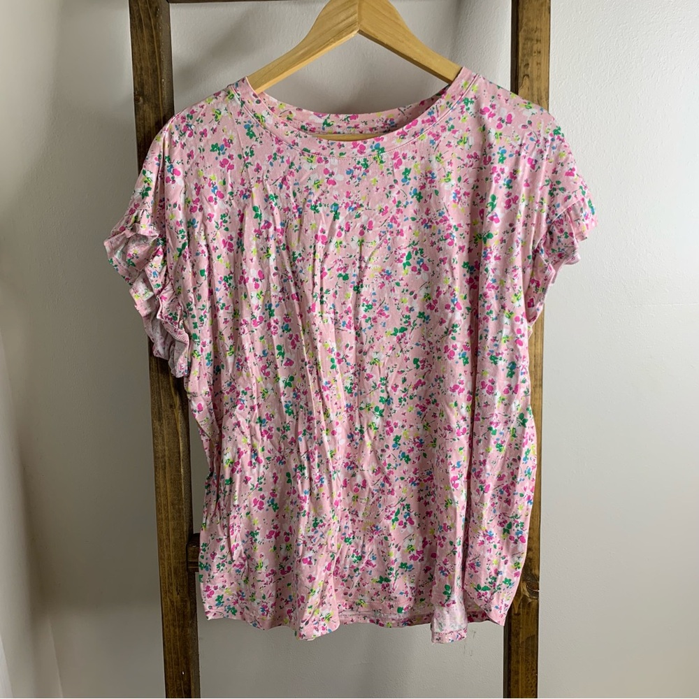 Crown and Ivy Floral Print Flutter Sleeve Top